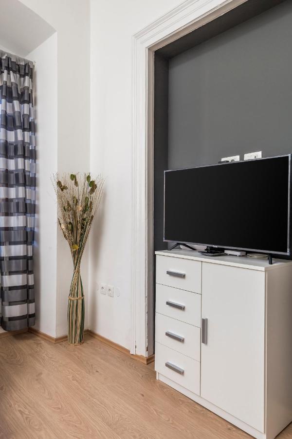 Apartment Doris Риека Экстерьер фото